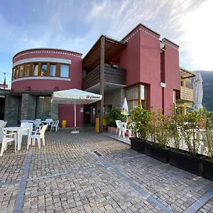 ** Hotel Ristorante Il Gusto Di Valtellina Italia